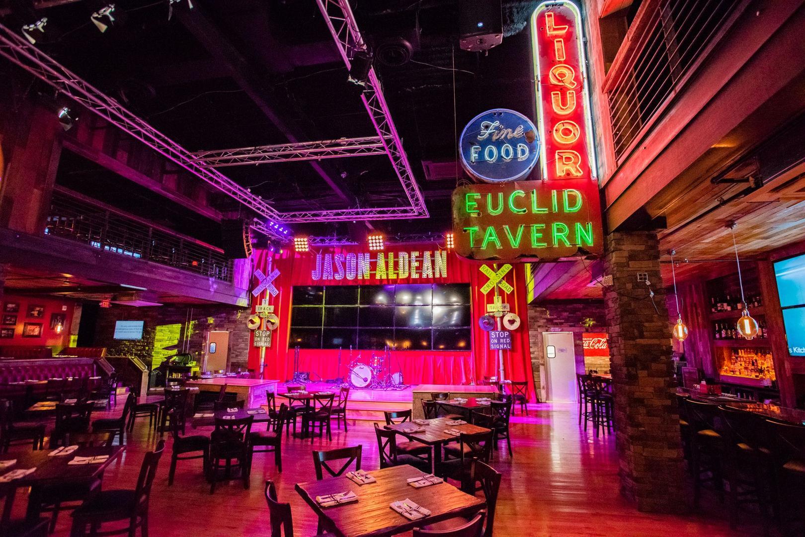 jason aldean TC Restaurant Group 3
